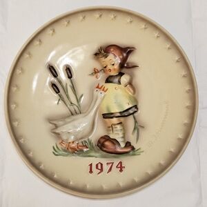 Hummel 1974 "Goose Girl" Plate